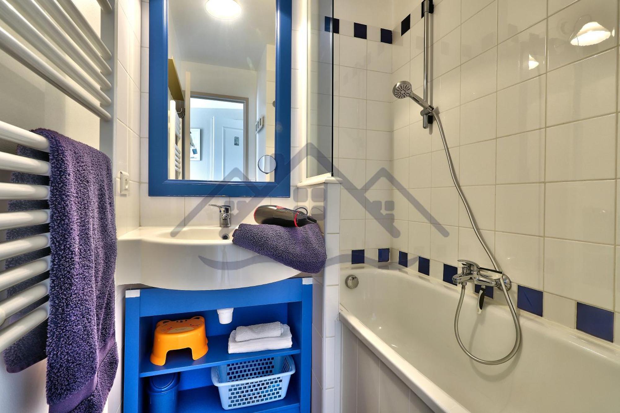 Localise - A06 - Entierement De Plain-Pied Avec Petite Vue Mer - Donnant Sur La Piscine Et Le Jardin - Wifi Inclus - Draps Inclus - Guilvinec Kültér fotó