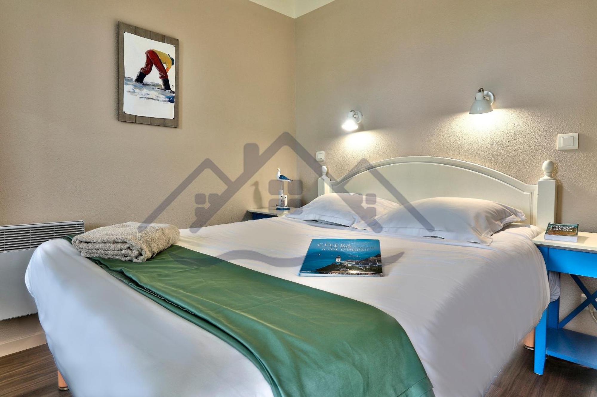 Localise - A06 - Entierement De Plain-Pied Avec Petite Vue Mer - Donnant Sur La Piscine Et Le Jardin - Wifi Inclus - Draps Inclus - Guilvinec Kültér fotó
